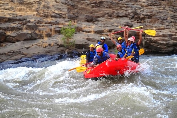 Rafting at Sarvakuta Village, One day trips near Mumbai