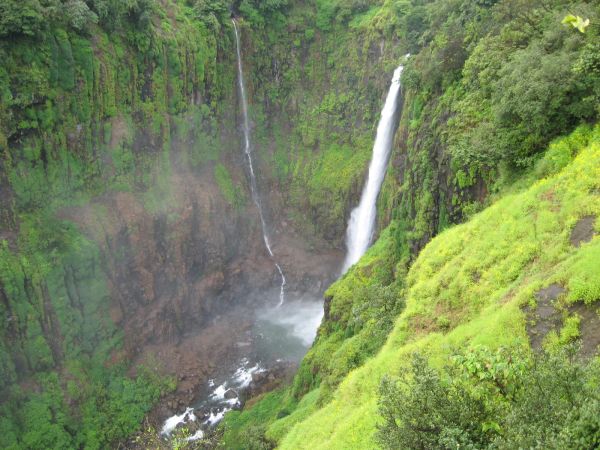 thosegarh falls