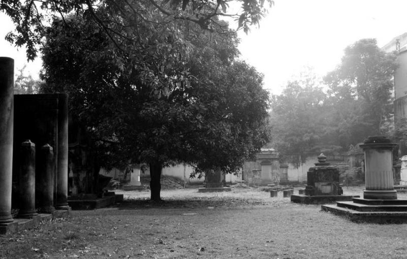 South Park Street Cemetery, Kolkata - A popular haunted graveyard