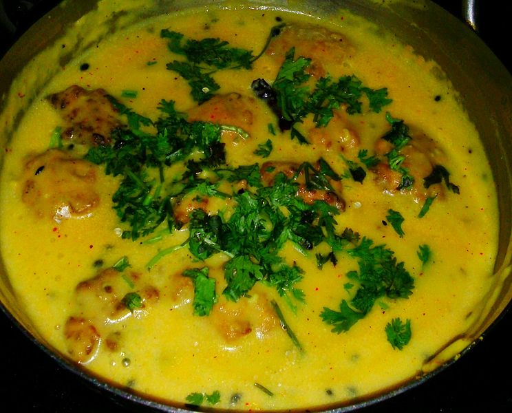 Kadhi_Pakora, Food of Maharashtra
