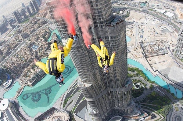 BASE JUMPING at Burj Khalifa Dubai