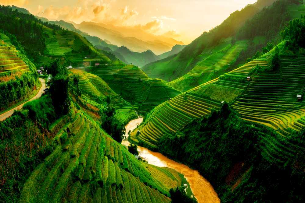 14 Most Beautiful Places in Vietnam (2023)