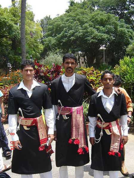 is a part of traditional dress of West Bengal.