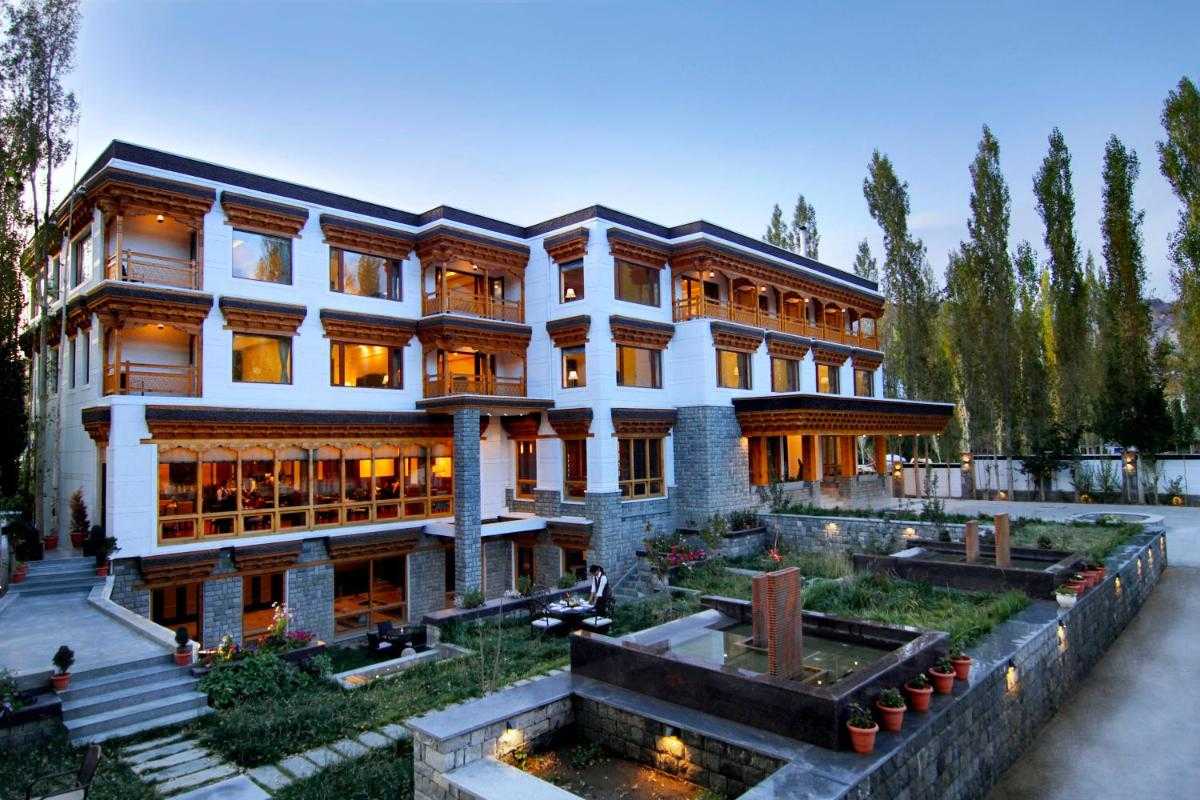 Luxury Hotels In Ladakh (2024) | Updated Deals, Latest Reviews, Photos