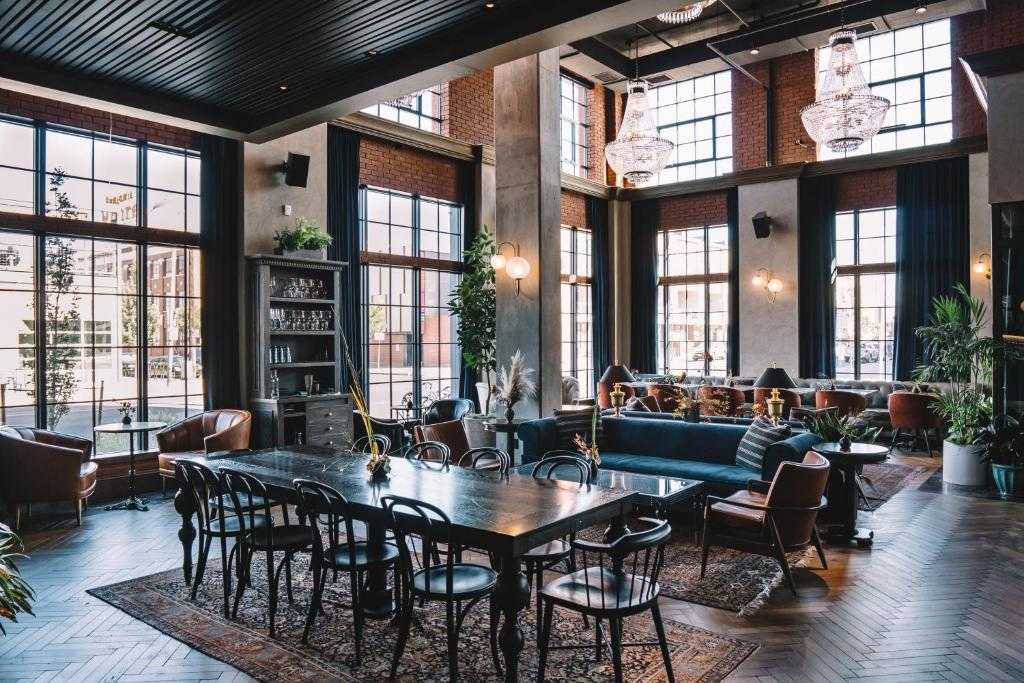 12 Best Boutique Hotels in Denver 2024