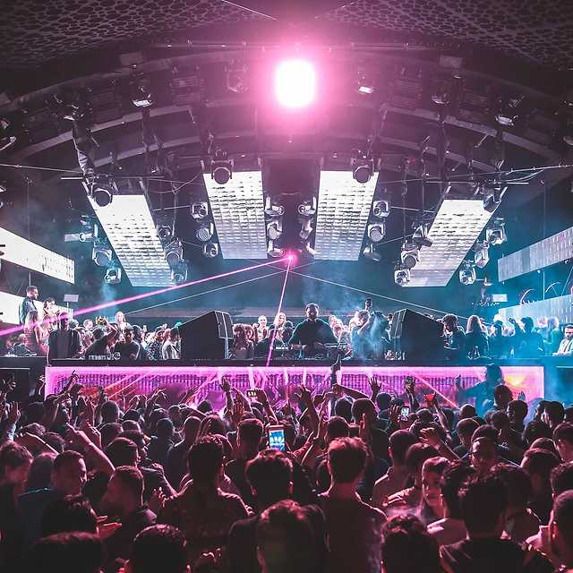 17 Best Clubs in Dubai Where the Party is Always Lit (2023)