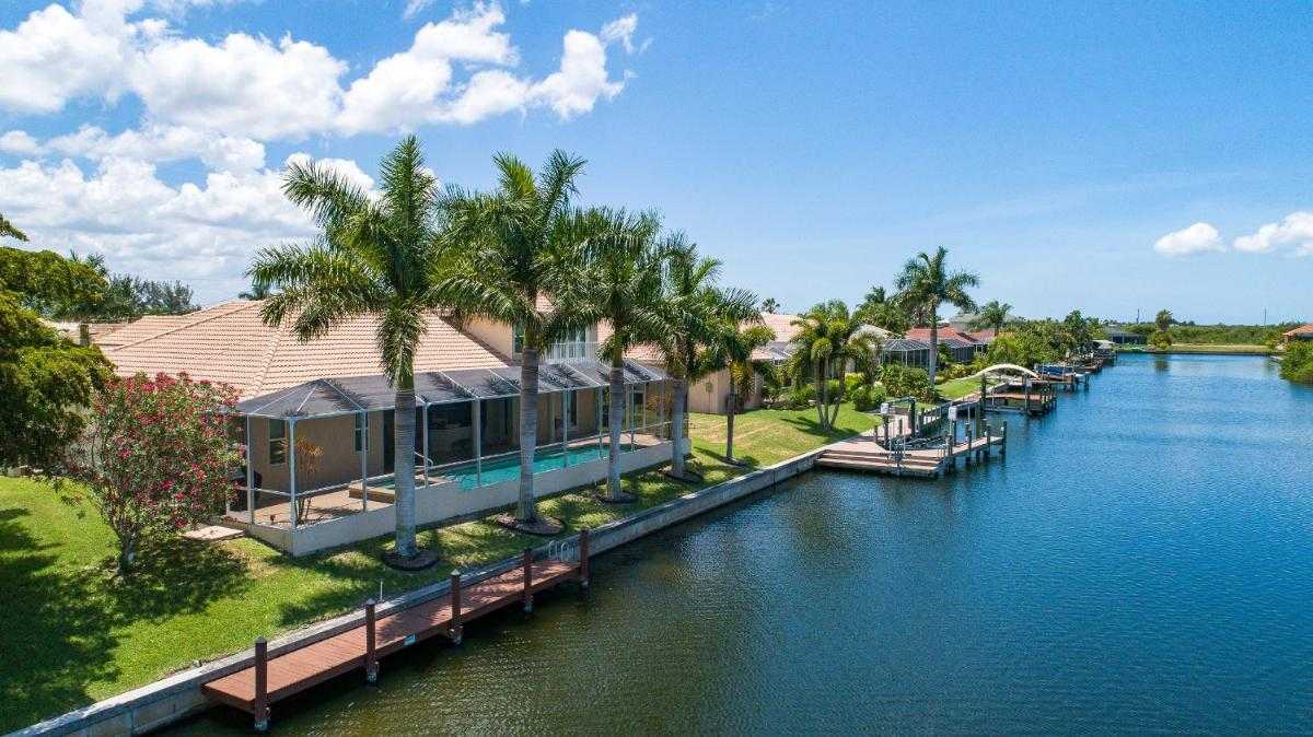 Villas In Cape Coral | Book from 23 Stay Options @Best Price