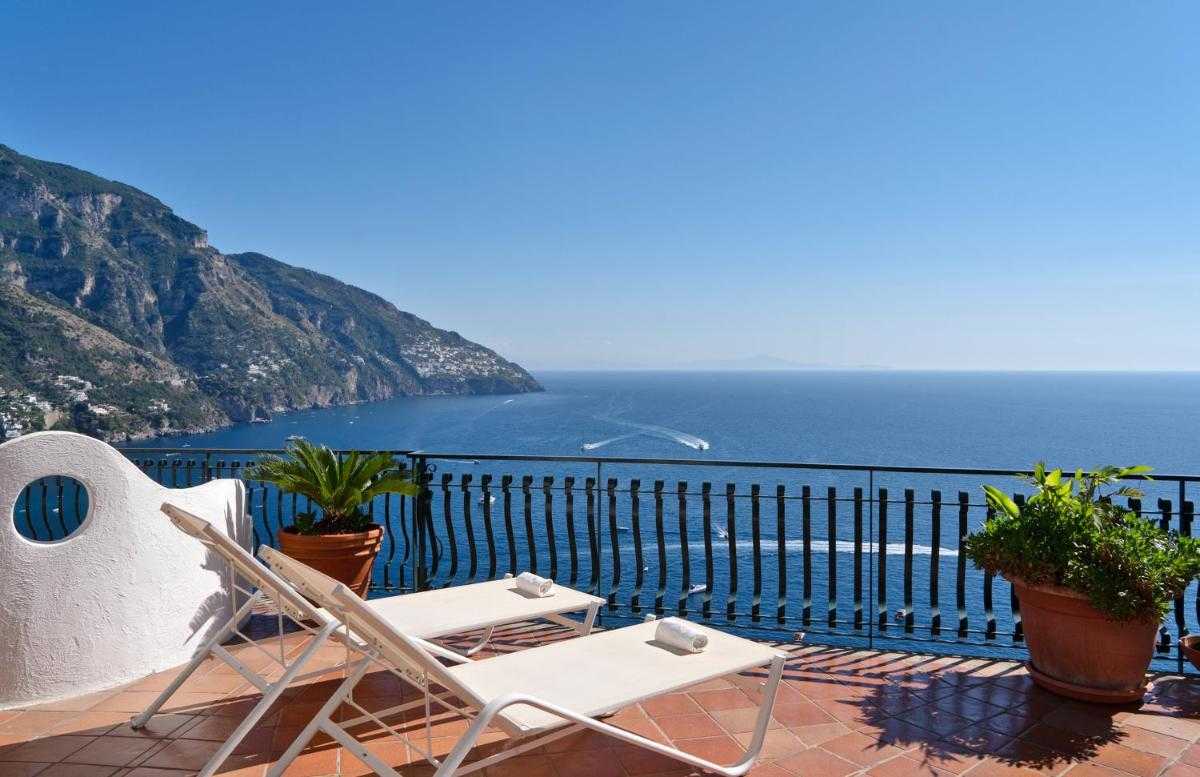 50 Villas In Positano