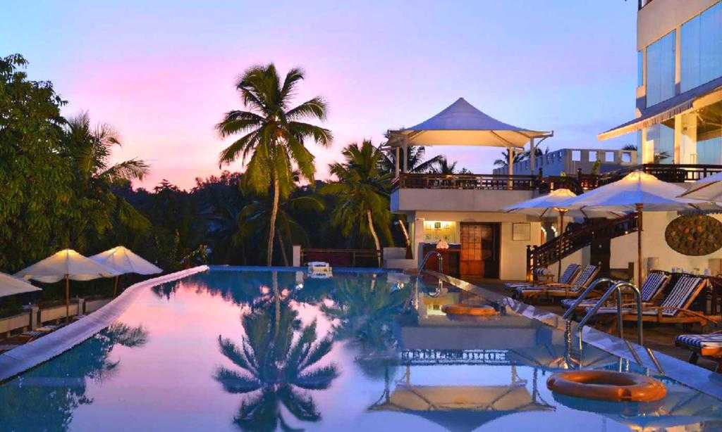 21 Gorgeous Beach Resorts In Kerala For A Serene Beach Vacay In 2022