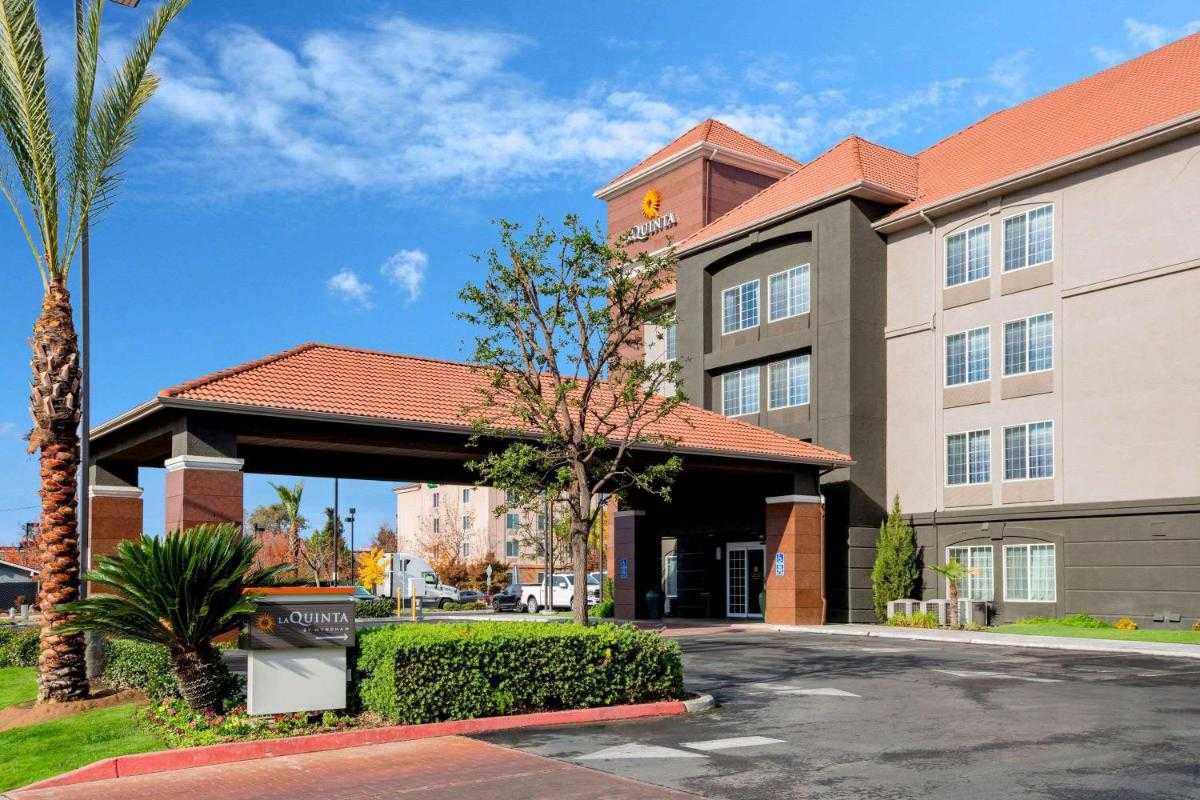 pet-friendly-hotels-in-fresno-book-from-10-stay-options-best-price