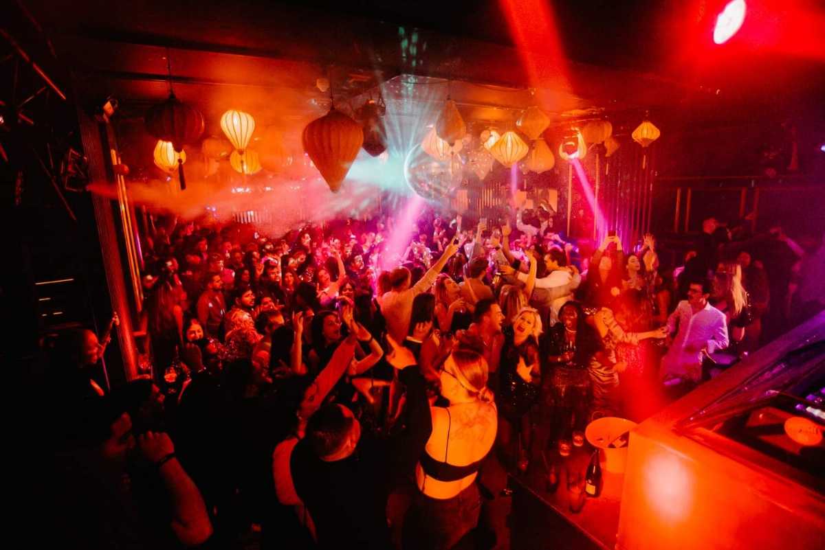 Sizzling Nightlife In Amsterdam: 10 Best Clubs & Bars