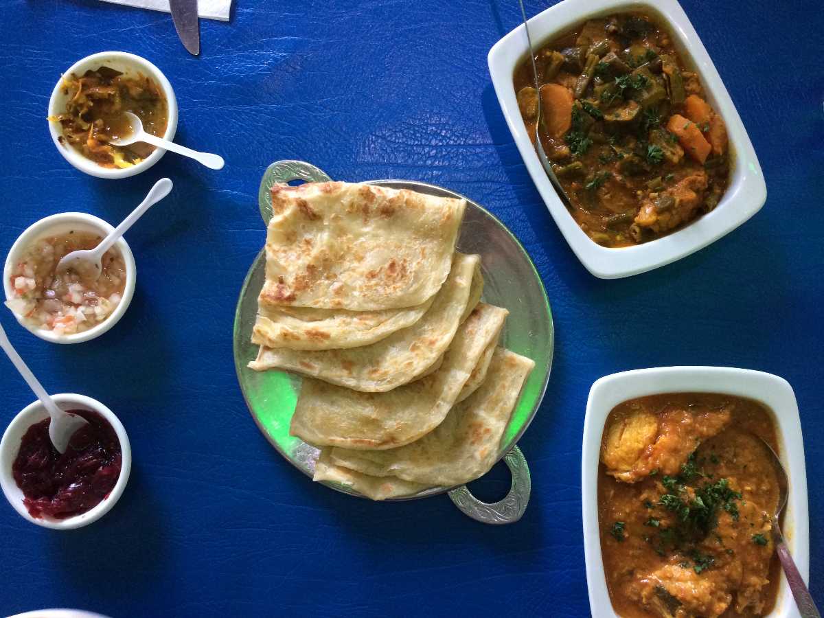 Food in Sri Lanka - Exploring the Flavors of Sri Lankan Cuisine