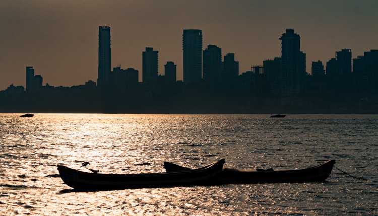 Sunset in Mumbai, Summer