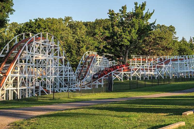 12 Best Amusement Parks Near NYC - Secret NYC