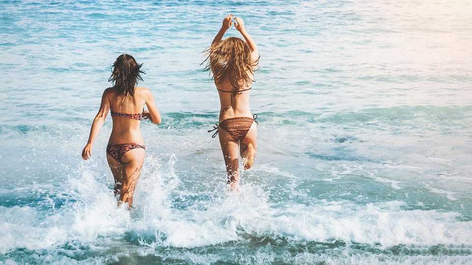 960px x 540px - 6 Bikini Beaches in Maldives to Flaunt The Beach Bod in 2023