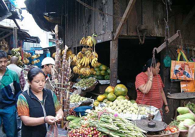 Chowk Bazaar,  Shopping in Darjeeling