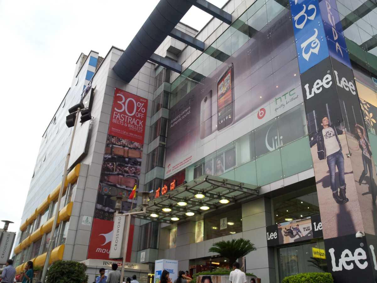 Louis Vitton, UB City Mall, Ashok Nagar, Bangalore