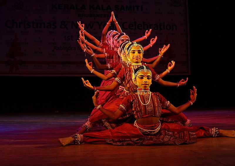 essay on culture and tradition of odisha