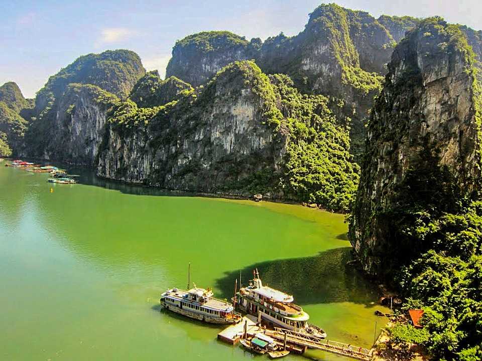Waters of Halong Bay Facts