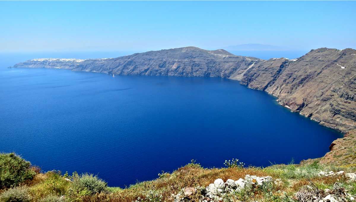 Hiking in Santorini - 13 Astounding Trails & Hikes - Holidify