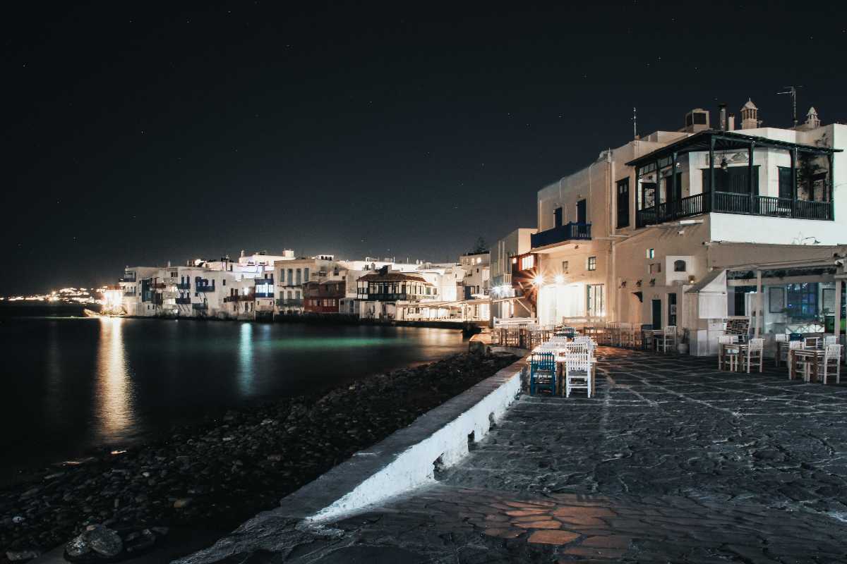 Nightlife in Mykonos- 15 Fun Things to Do in Mykonos at Night - Holidify