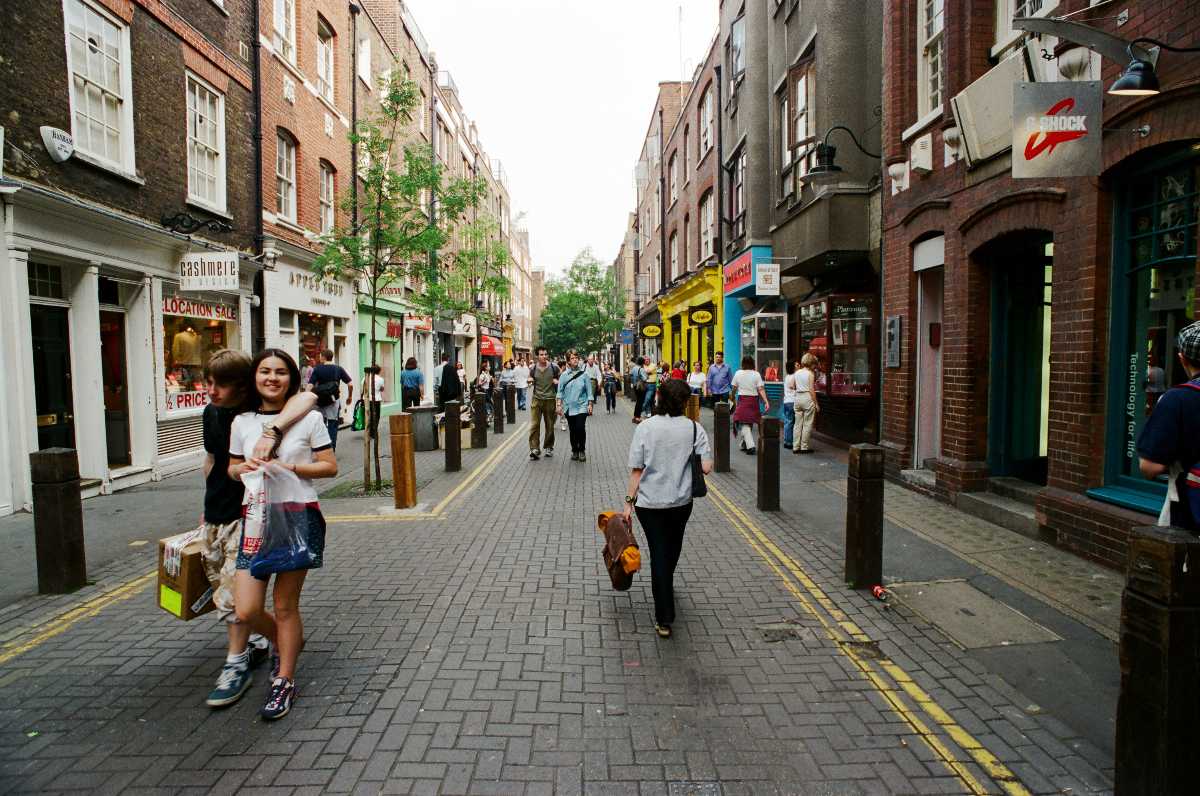 The 5 Best Spots for Shopping in London - London Perfect
