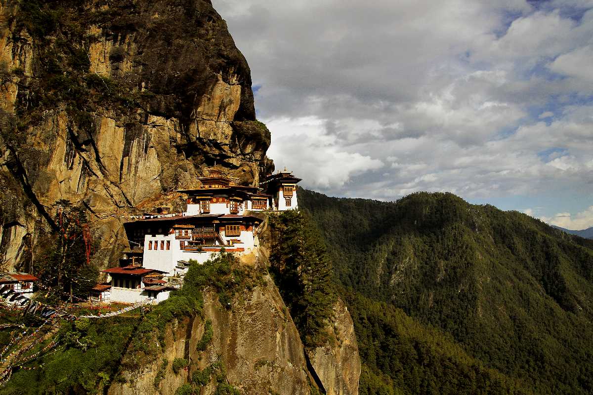 paro taktsang trek