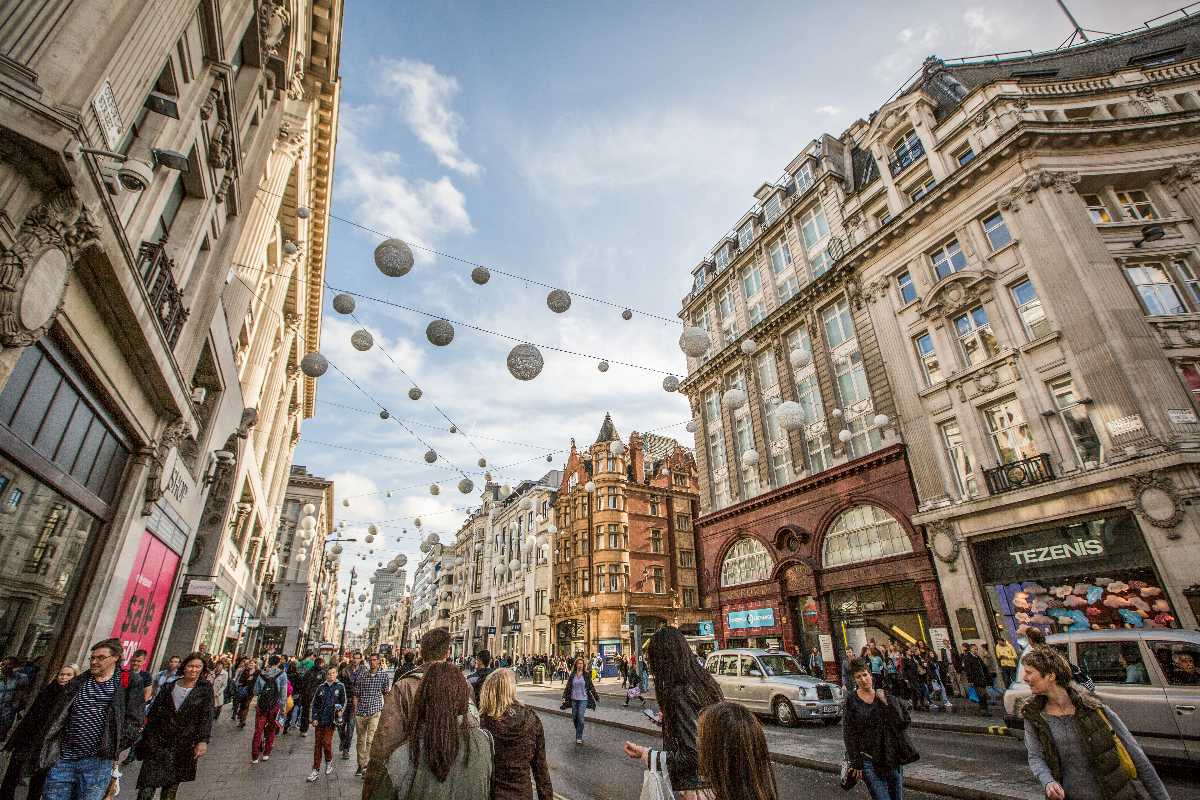 18 Top Places You Can't Miss When Shopping in London Holidify