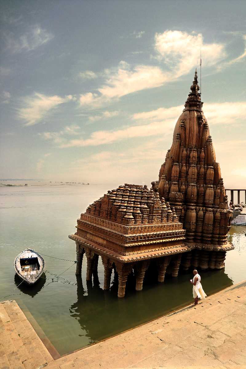 main temples to visit in varanasi