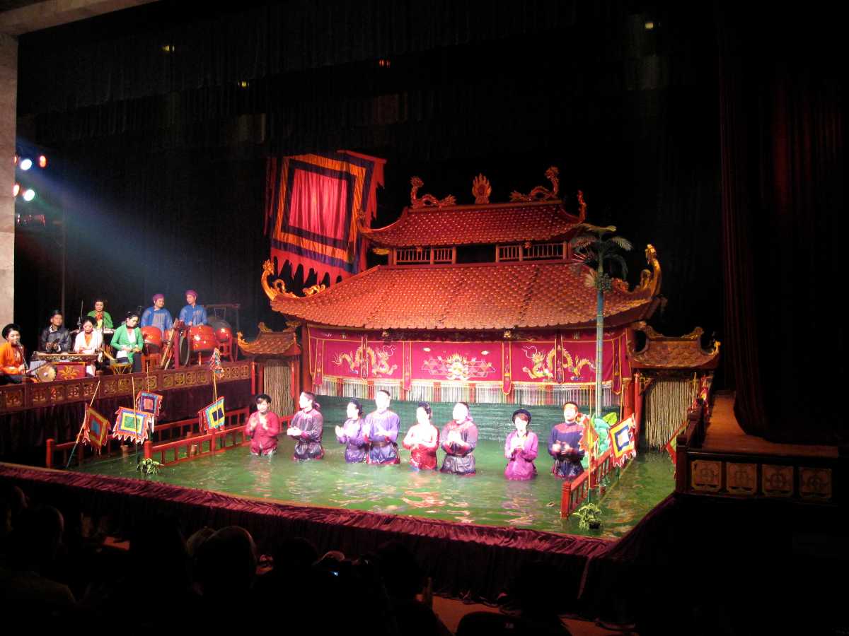 Thang Long Water Puppet Show, Interesting Facts about Hanoi