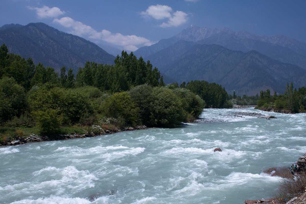 Lidder River  Pahalgam Hotels  Images  Best Time