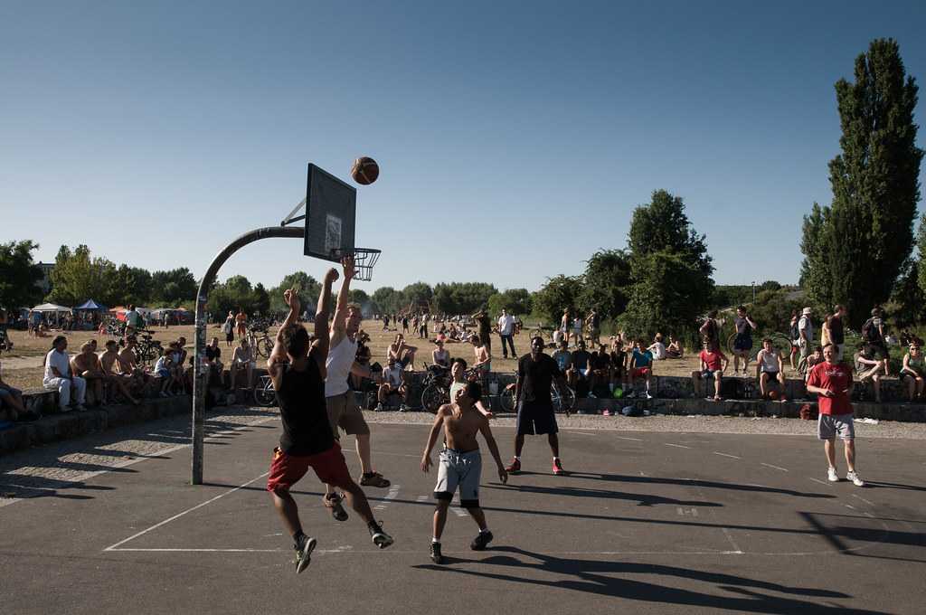 Basketball court  in the Mauerpark