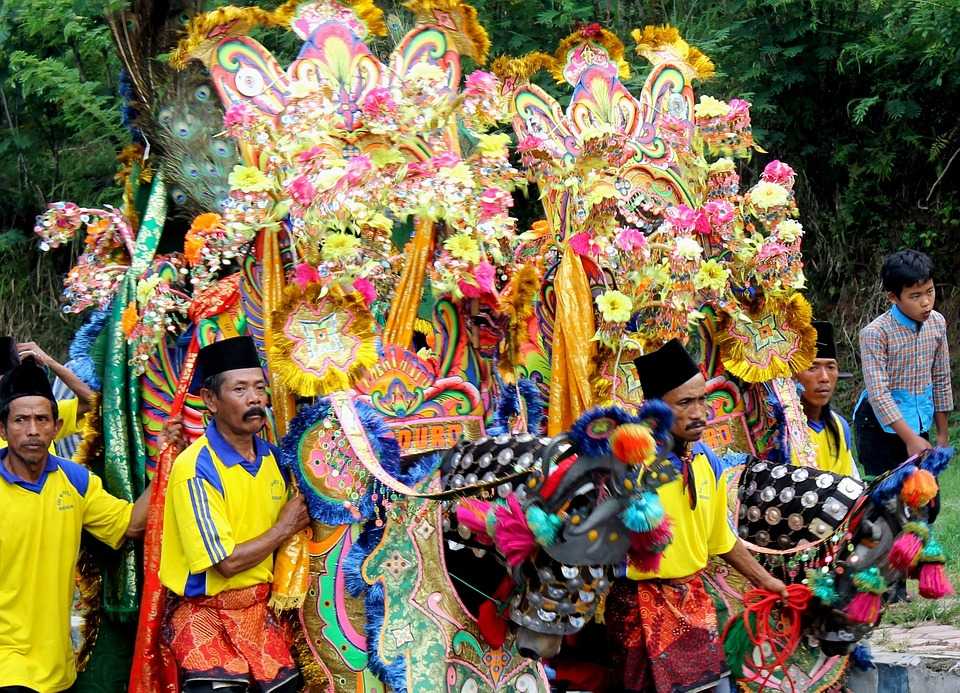 18 Festivals in Indonesia That Bring Out Its National Colours (2024
