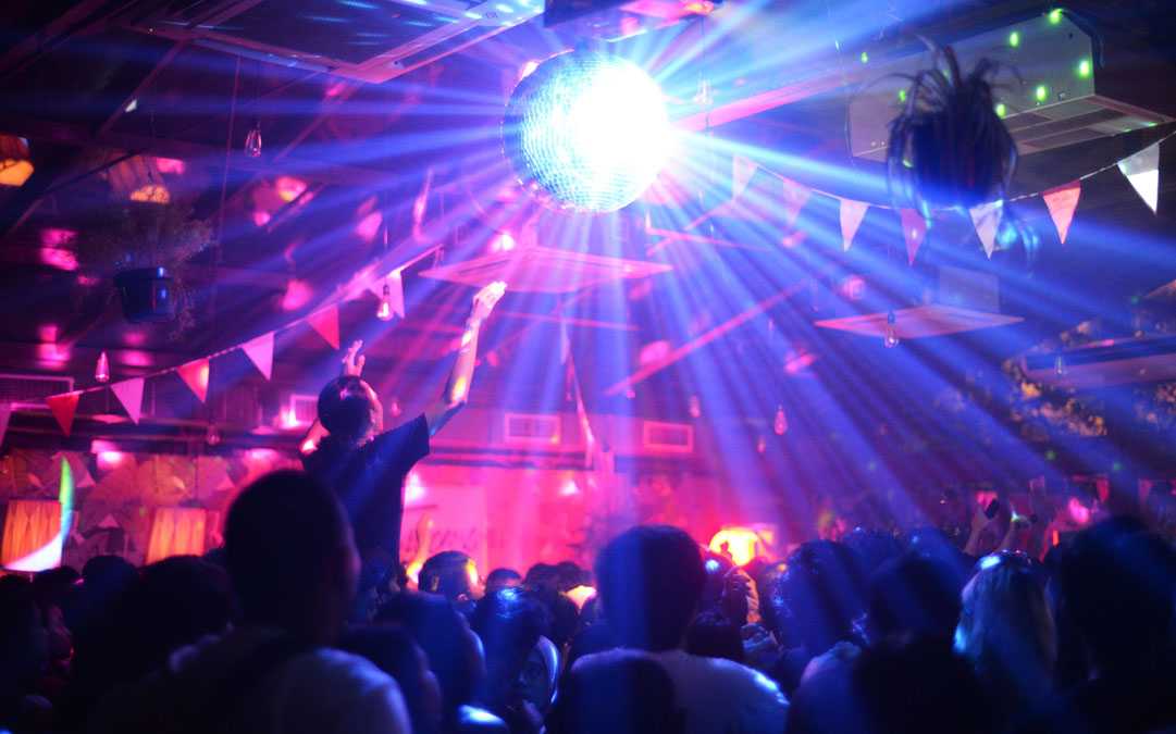 Jakarta Nightlife: From Clubs to Bars to Night Markets | Holidify