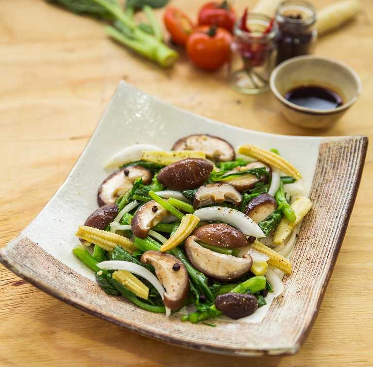 Vegetarian Food in Vietnam, Cai Xao Nam