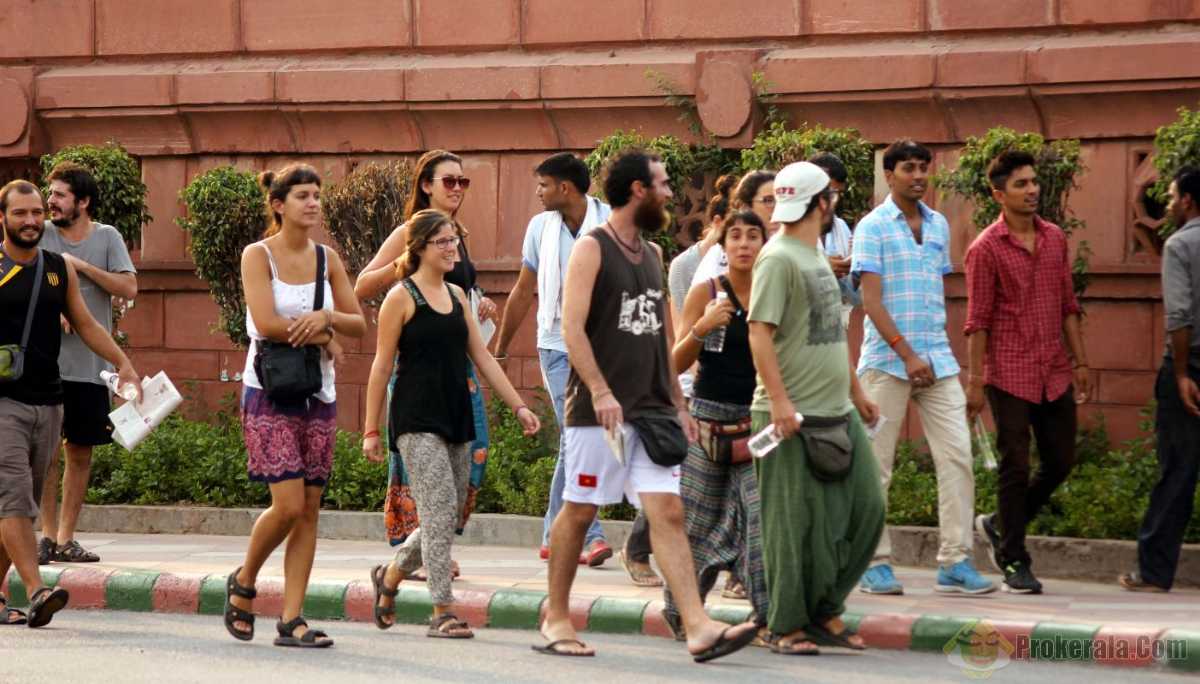 travel groups in delhi