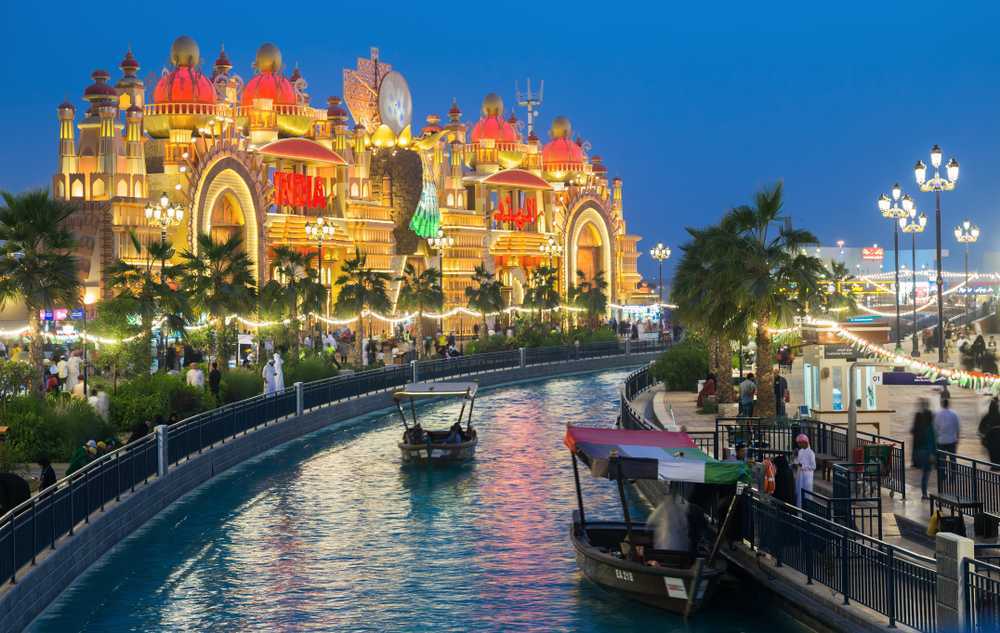 best tourist places dubai or singapore