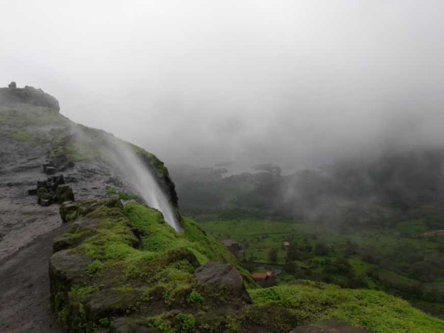 5 Stunning Waterfalls in Lonavala That Are a Sight to Behold