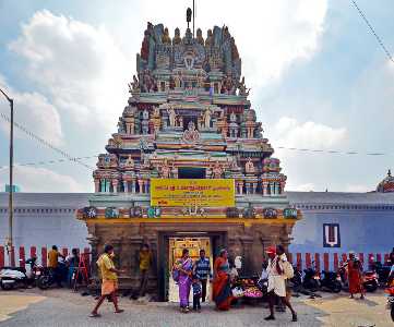 Varadharaja Perumal Temple Kanchipuram | Timings, Images & How To Reach